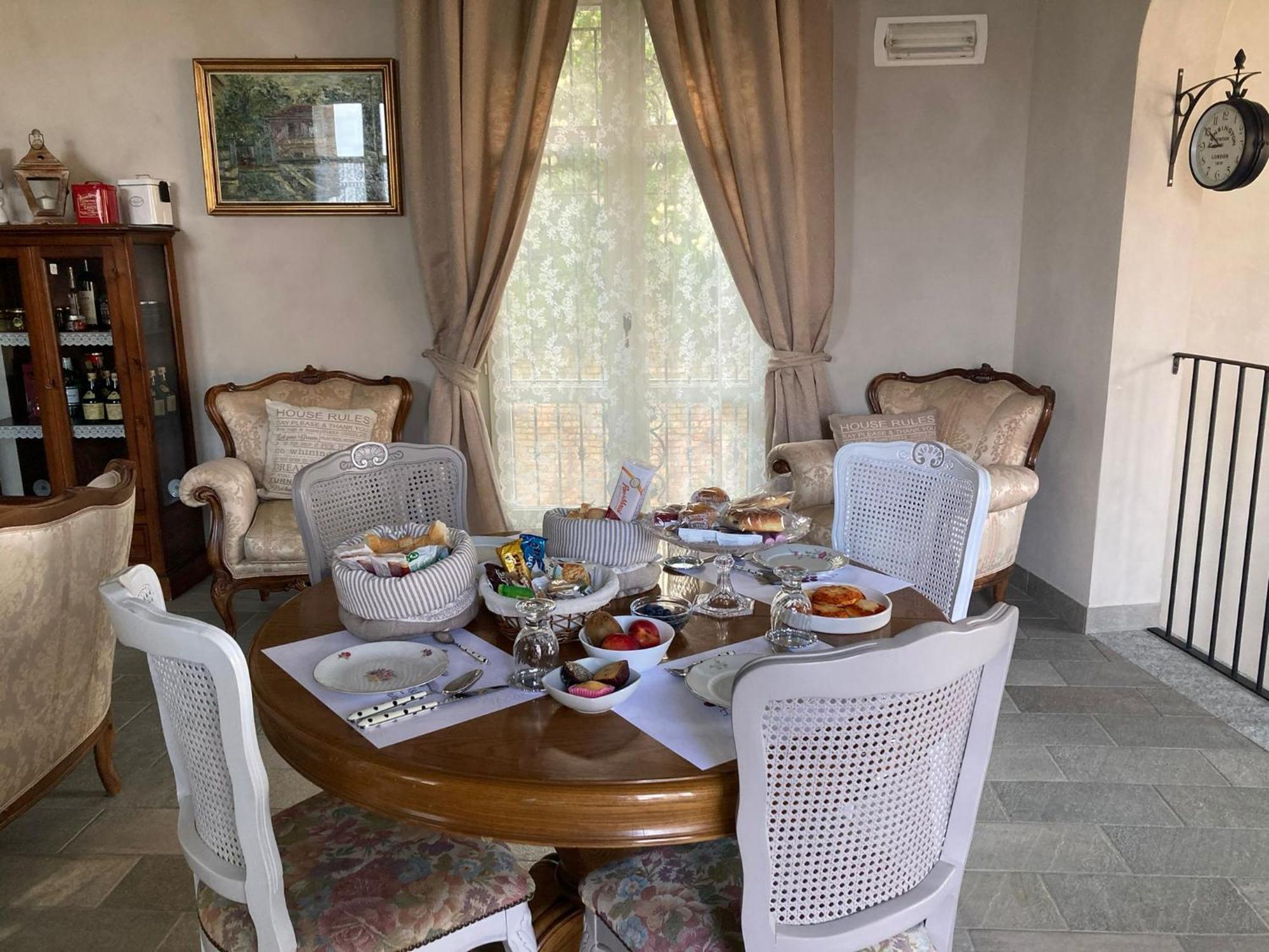 I Grappoli Divini Bed & Breakfast Viarigi Ngoại thất bức ảnh